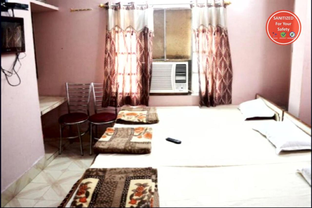 Hotel P N Ganga Benares Buitenkant foto